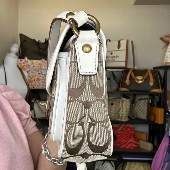 Coach Signature Turnlock Flap Crossbody Bag Khaki Brown White Trim Y2K 2007 - Picture 12 of 12